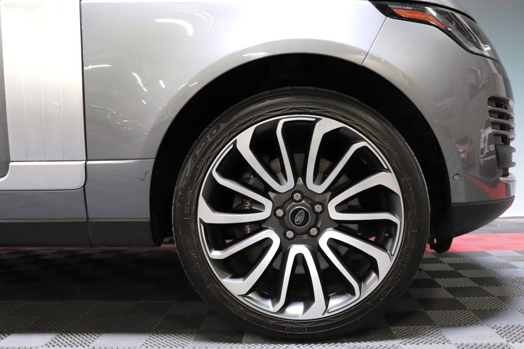 Photo 84 of this LAND ROVER RANGE ROVER HSE