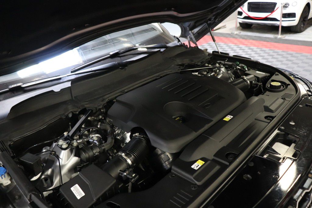 Photo 86 of this LAND ROVER RANGE ROVER HSE