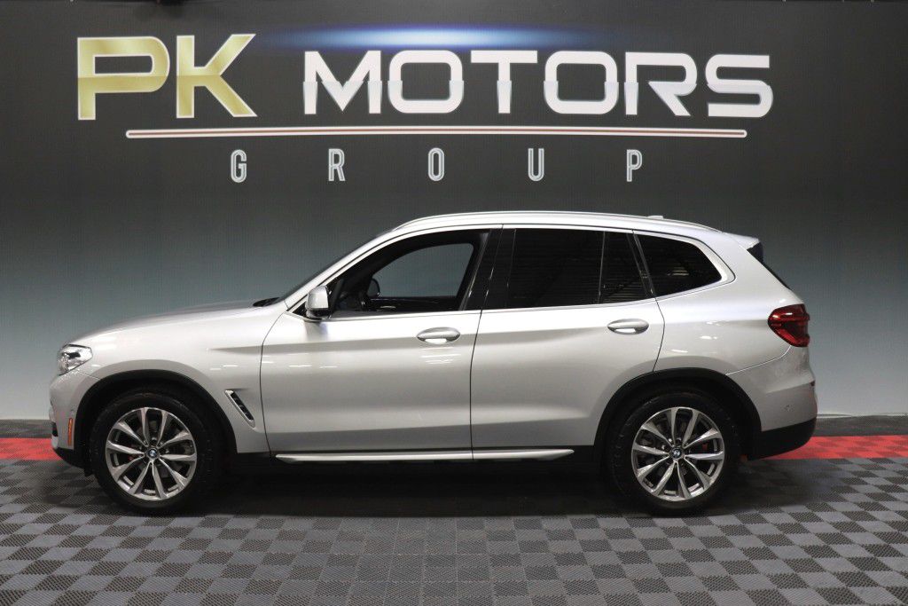 Photo 3 of this BMW X3 XDRIVE30I