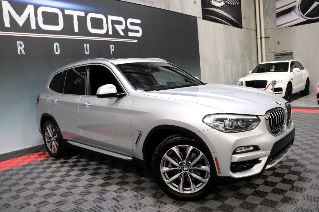 Photo 11 of this BMW X3 XDRIVE30I
