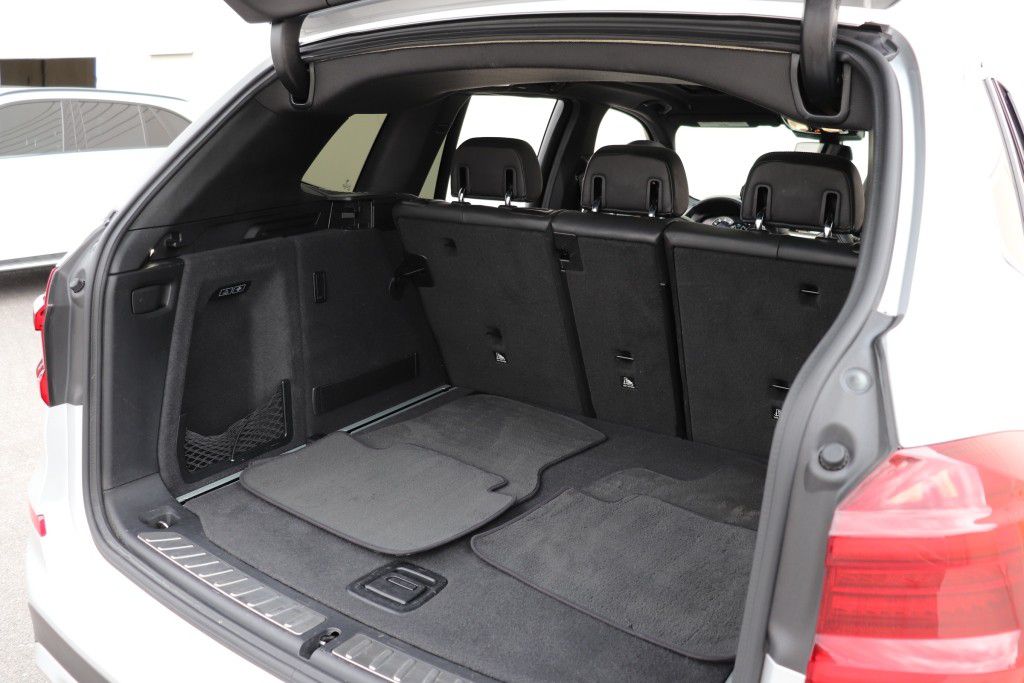 Photo 26 of this BMW X3 XDRIVE30I