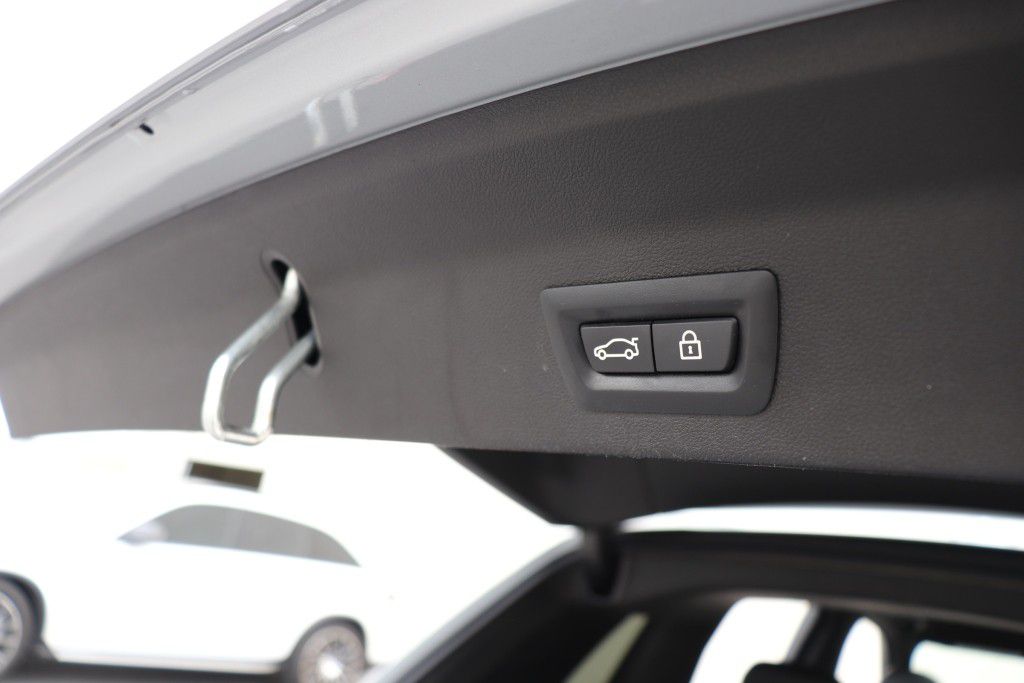 Photo 27 of this BMW X3 XDRIVE30I