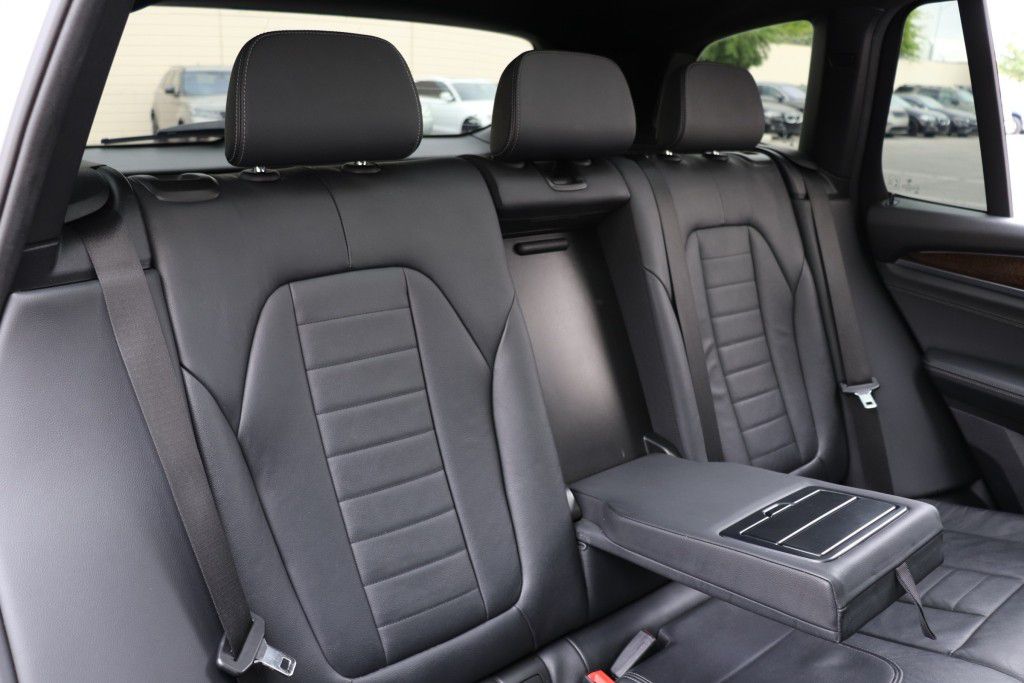 Photo 30 of this BMW X3 XDRIVE30I