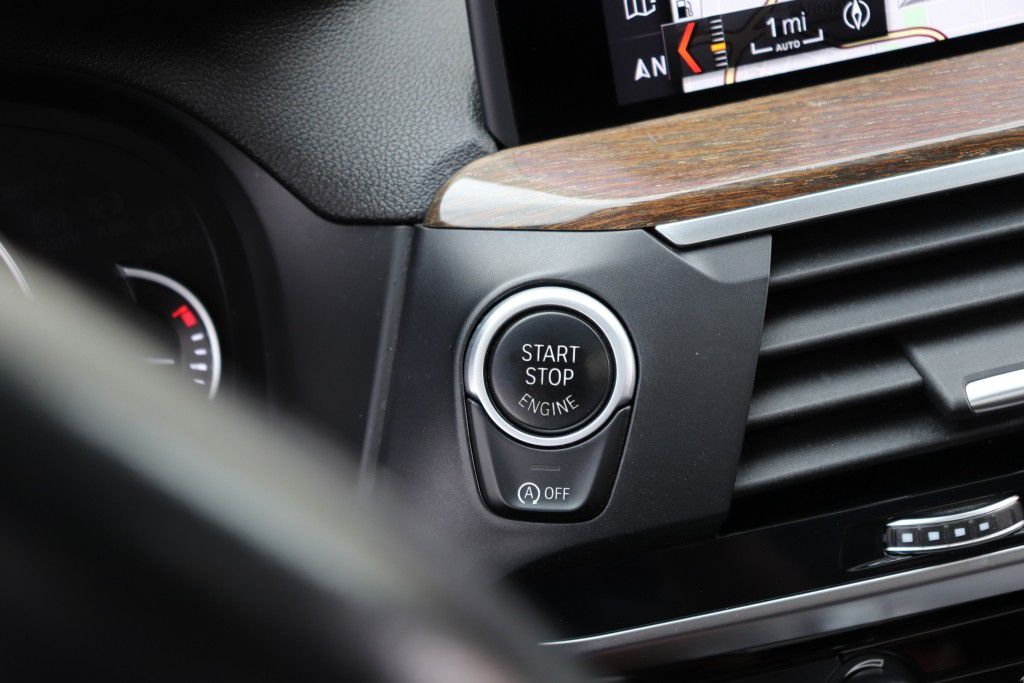 Photo 45 of this BMW X3 XDRIVE30I