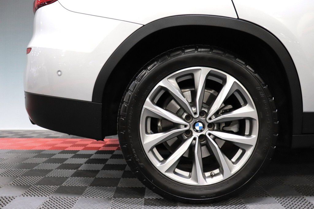 Photo 79 of this BMW X3 XDRIVE30I