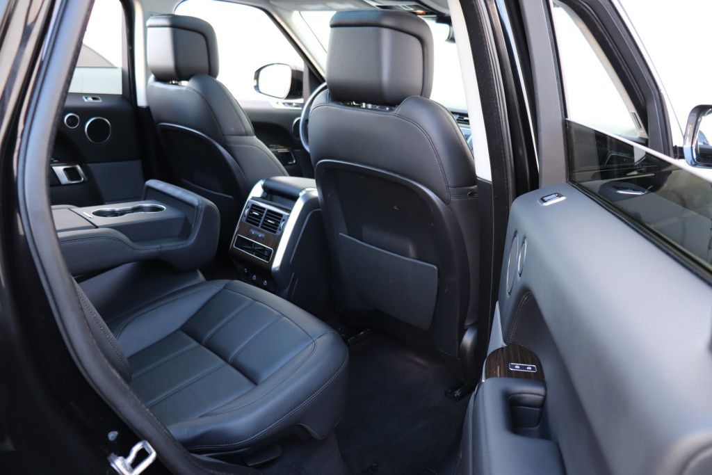 Photo 29 of this LAND ROVER RANGE ROVER SPO