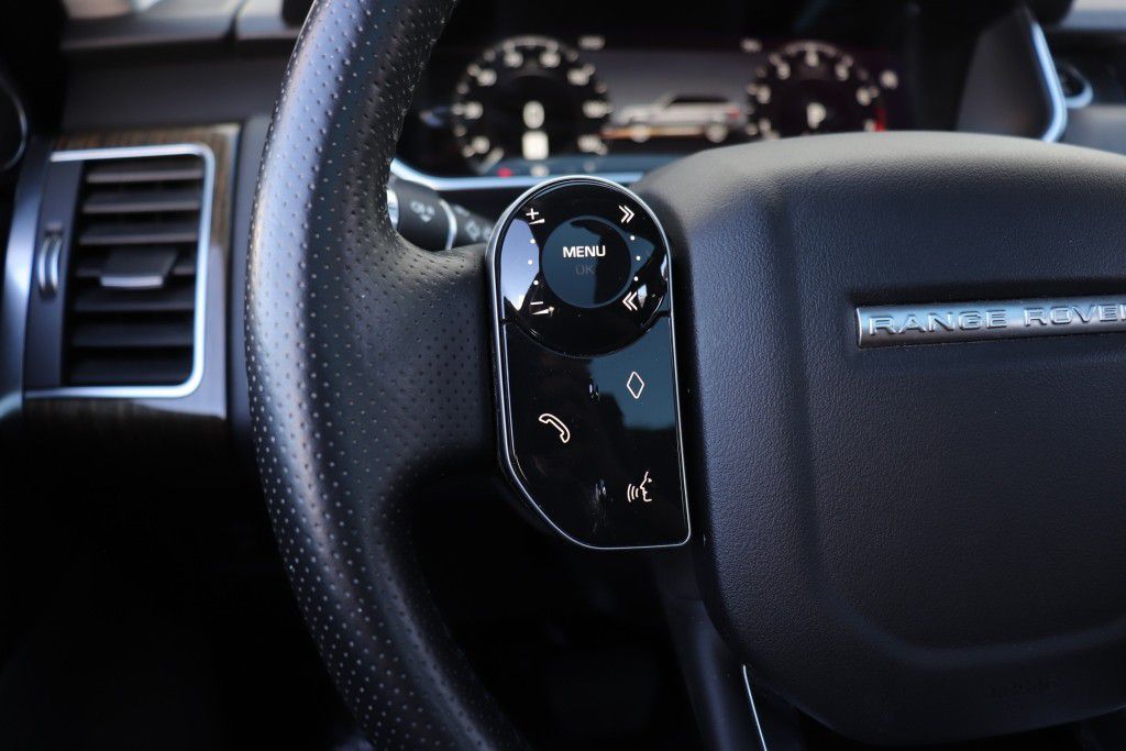 Photo 42 of this LAND ROVER RANGE ROVER SPO