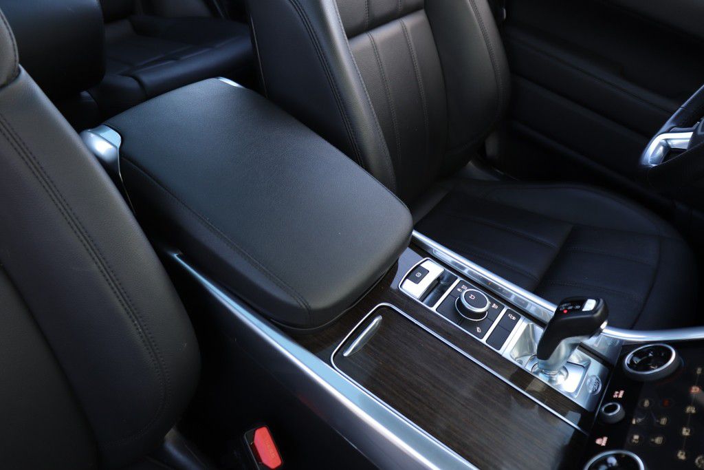 Photo 55 of this LAND ROVER RANGE ROVER SPO