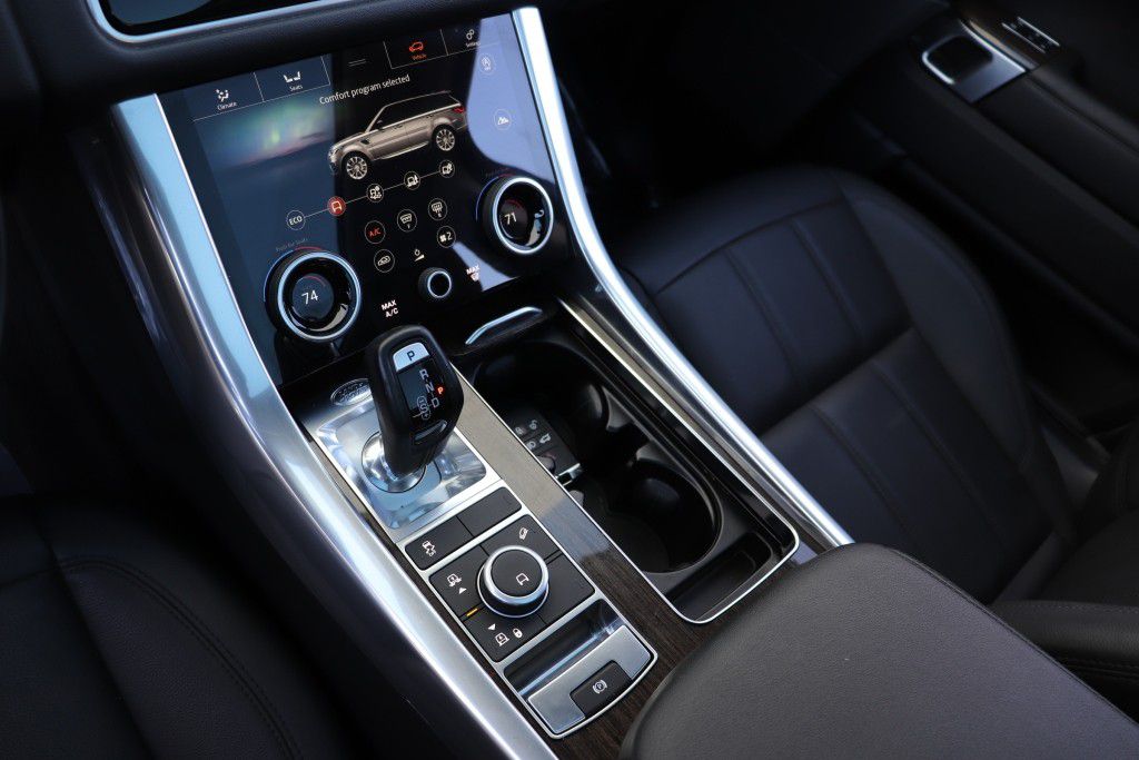 Photo 59 of this LAND ROVER RANGE ROVER SPO