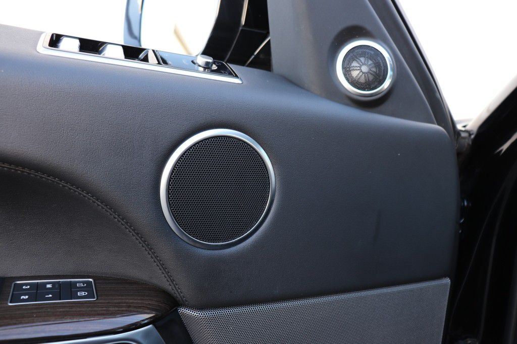 Photo 61 of this LAND ROVER RANGE ROVER SPO