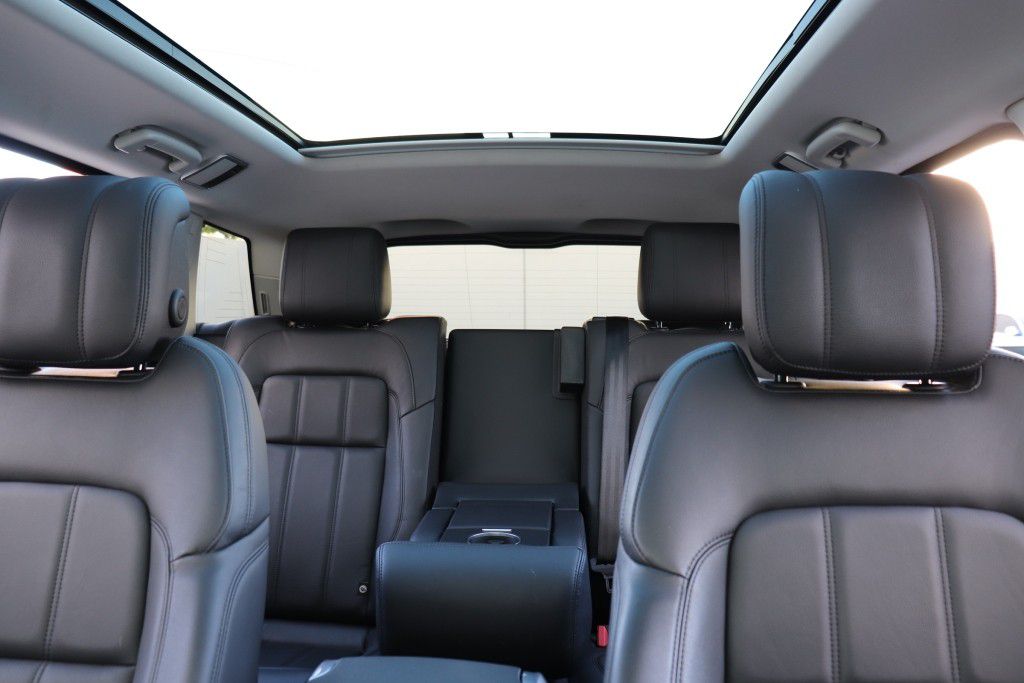 Photo 64 of this LAND ROVER RANGE ROVER SPO