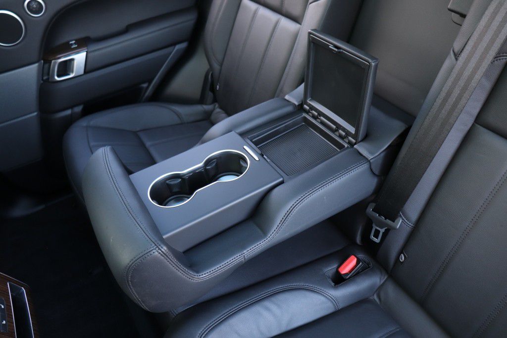 Photo 68 of this LAND ROVER RANGE ROVER SPO