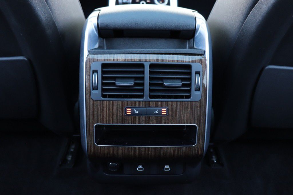 Photo 70 of this LAND ROVER RANGE ROVER SPO
