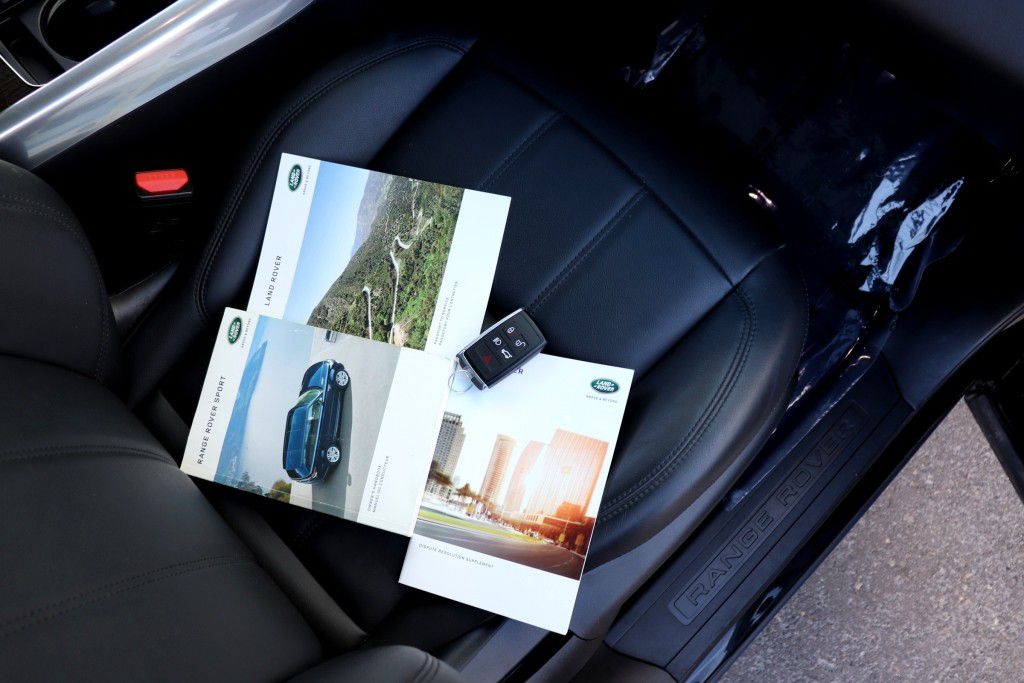Photo 91 of this LAND ROVER RANGE ROVER SPO