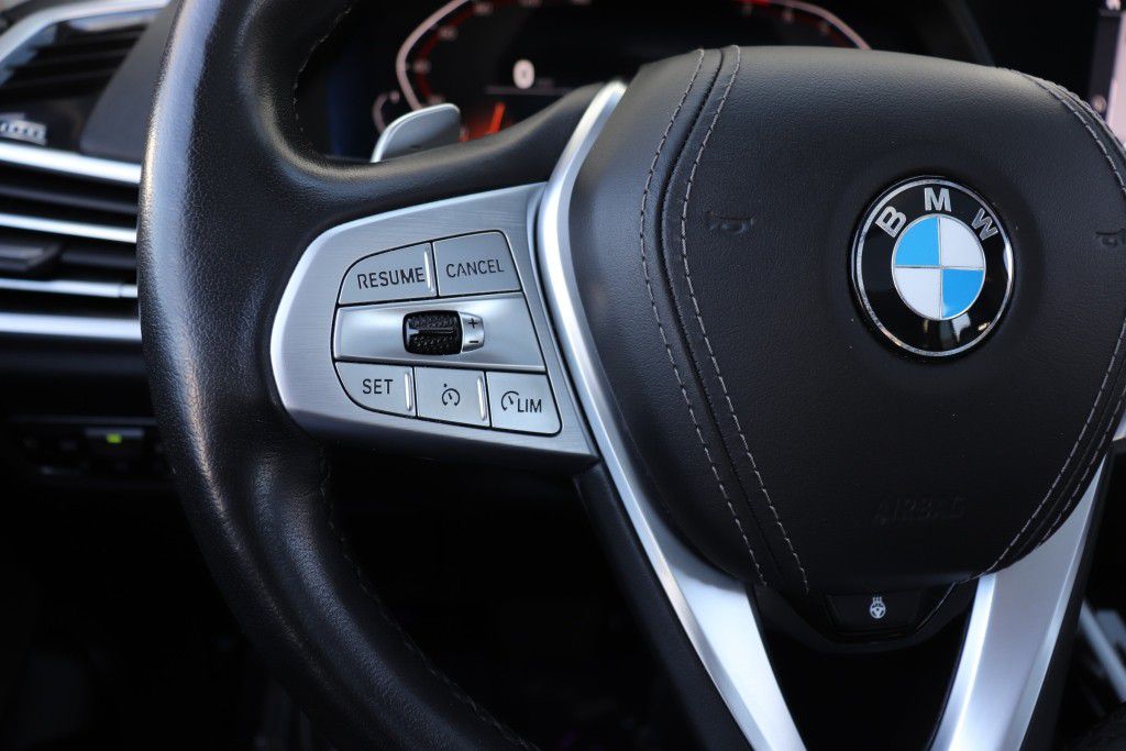 Photo 44 of this BMW X7 XDRIVE40I