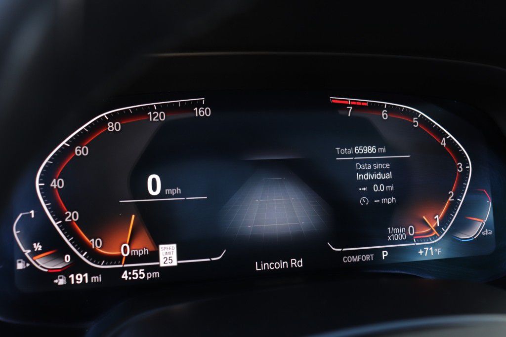 Photo 47 of this BMW X7 XDRIVE40I