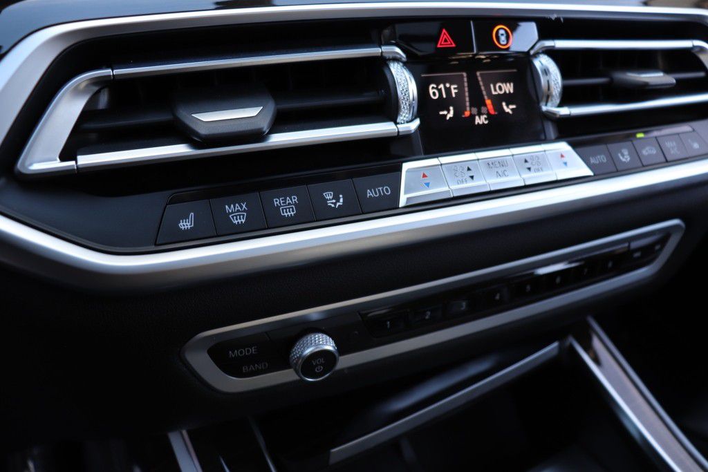Photo 62 of this BMW X7 XDRIVE40I
