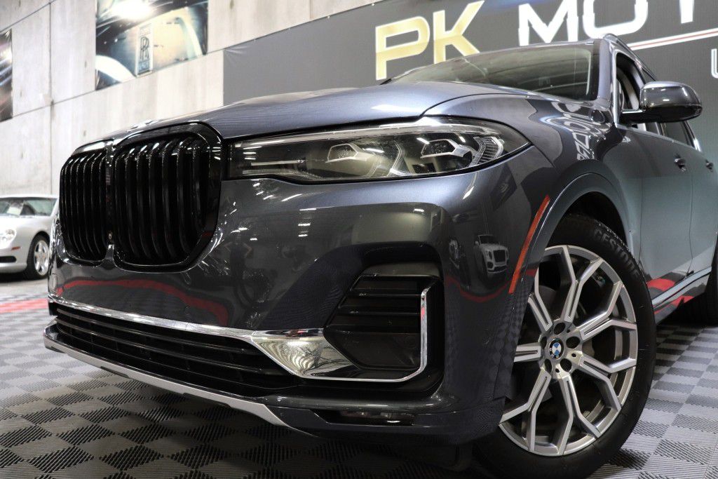 Photo 72 of this BMW X7 XDRIVE40I