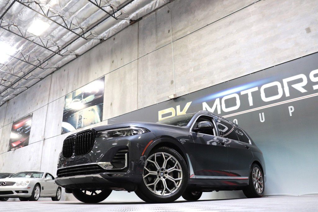 Photo 76 of this BMW X7 XDRIVE40I