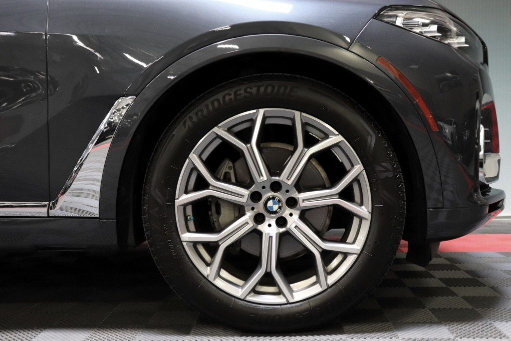 Photo 81 of this BMW X7 XDRIVE40I