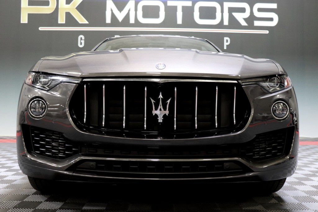 Photo 13 of this MASERATI LEVANTE SQ4