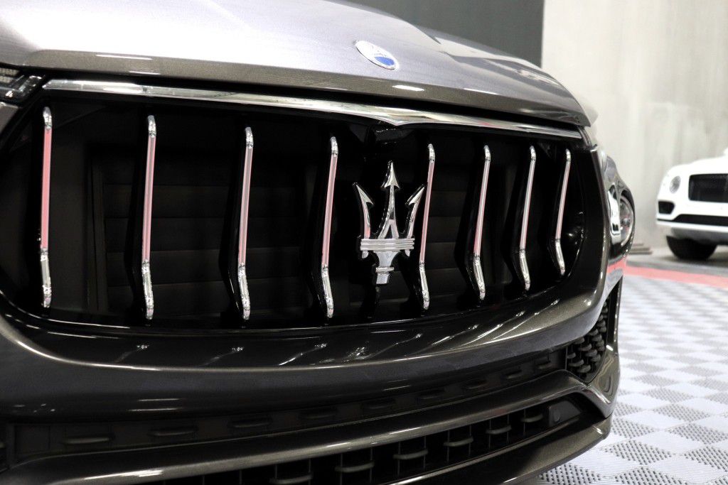 Photo 14 of this MASERATI LEVANTE SQ4