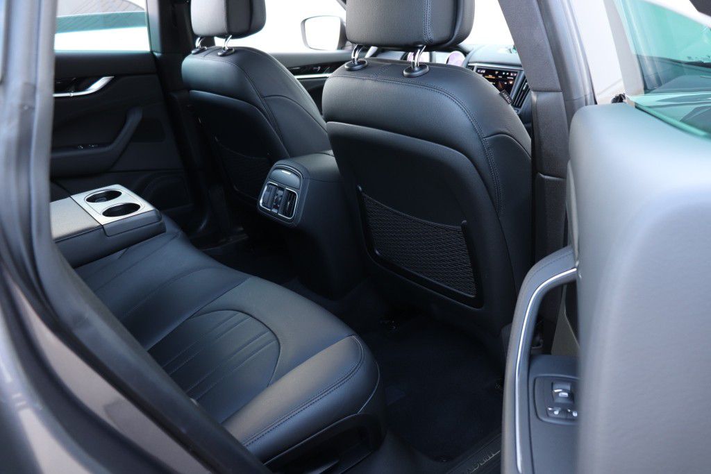 Photo 29 of this MASERATI LEVANTE SQ4