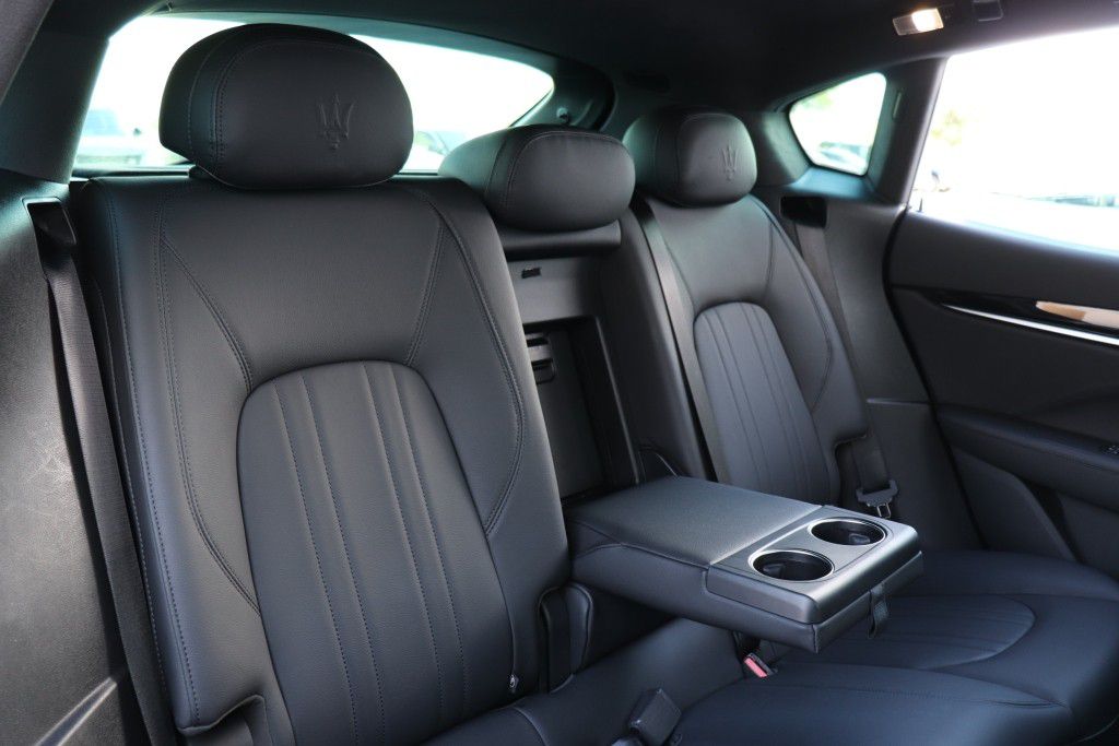 Photo 31 of this MASERATI LEVANTE SQ4