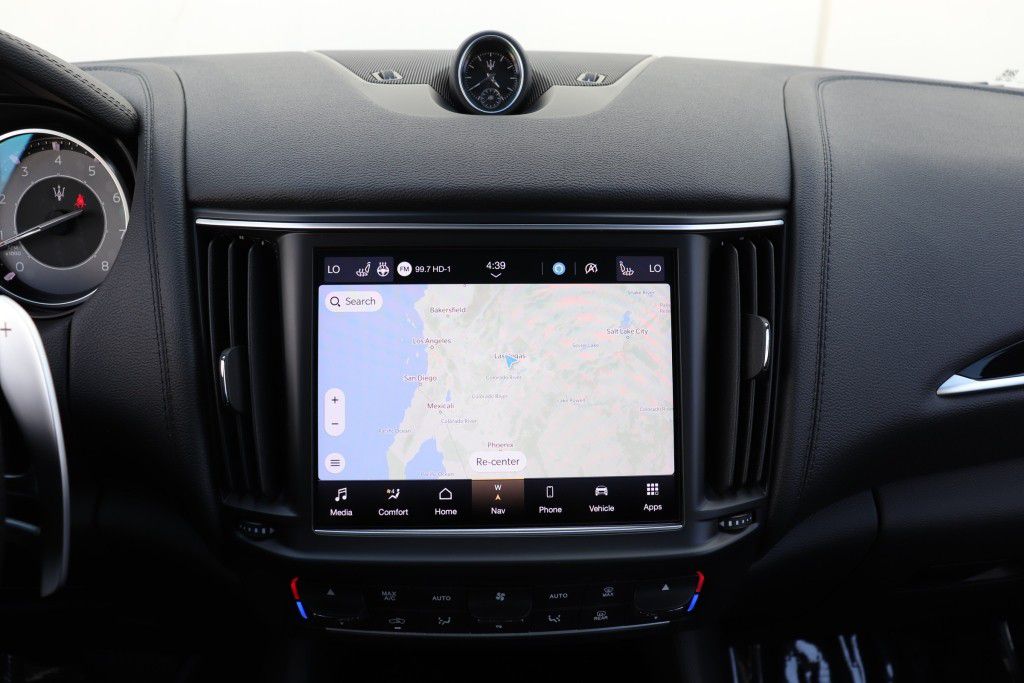 Photo 49 of this MASERATI LEVANTE SQ4