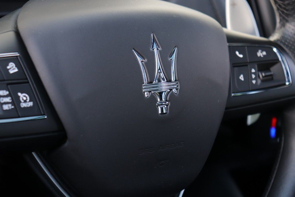 Photo 53 of this MASERATI LEVANTE SQ4