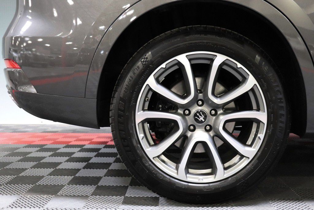 Photo 83 of this MASERATI LEVANTE SQ4