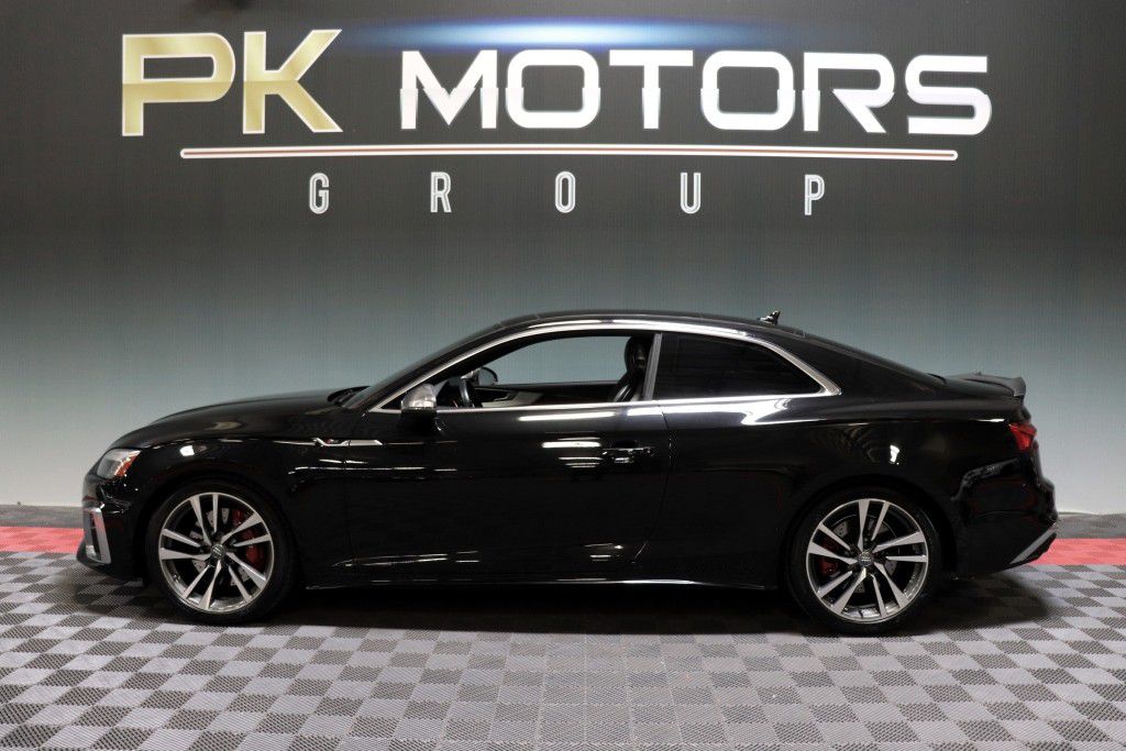 Photo 3 of this AUDI S5 PREMIUM PLUS