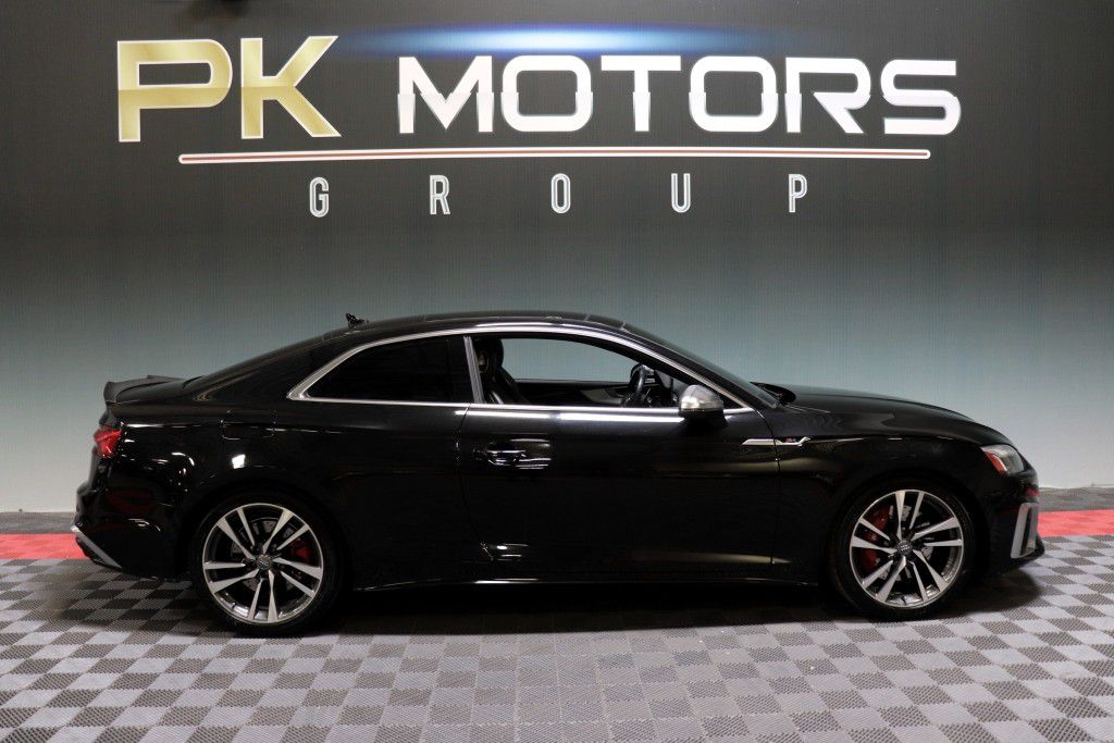 Photo 10 of this AUDI S5 PREMIUM PLUS