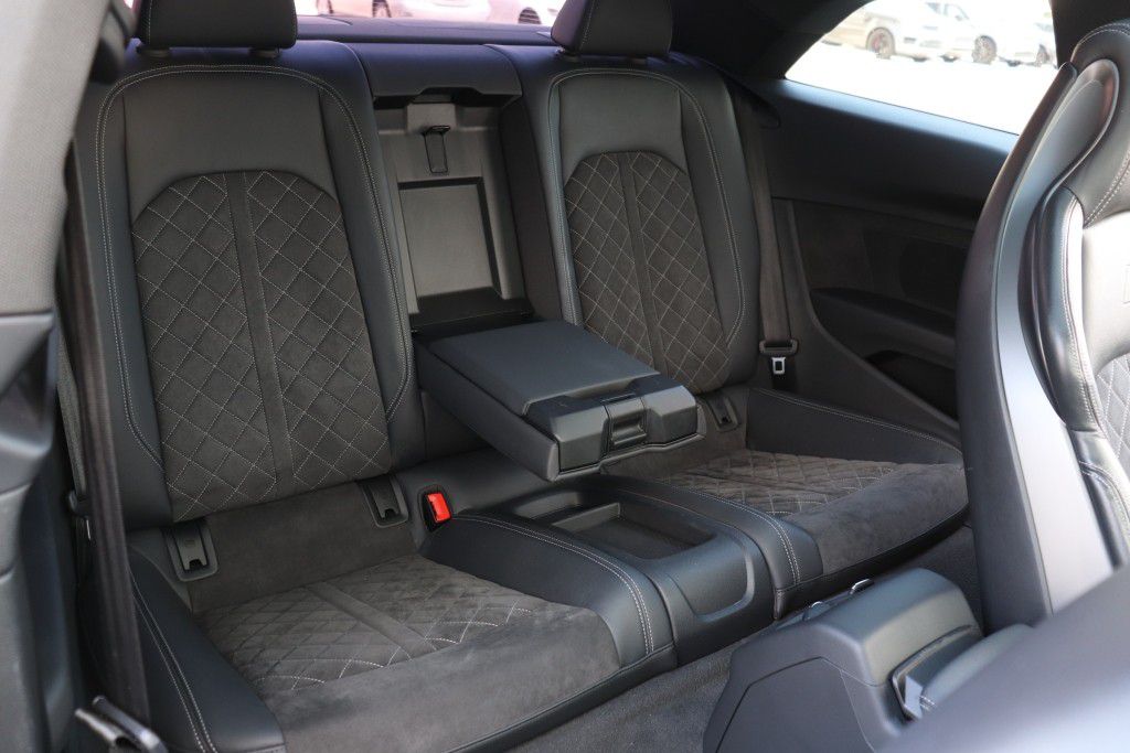 Photo 31 of this AUDI S5 PREMIUM PLUS