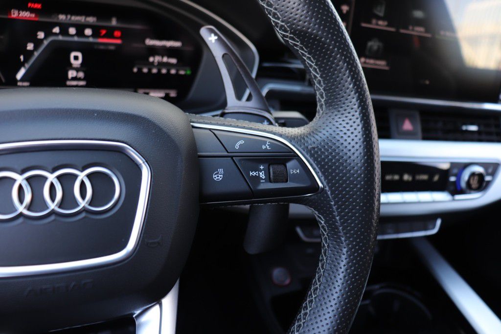 Photo 41 of this AUDI S5 PREMIUM PLUS