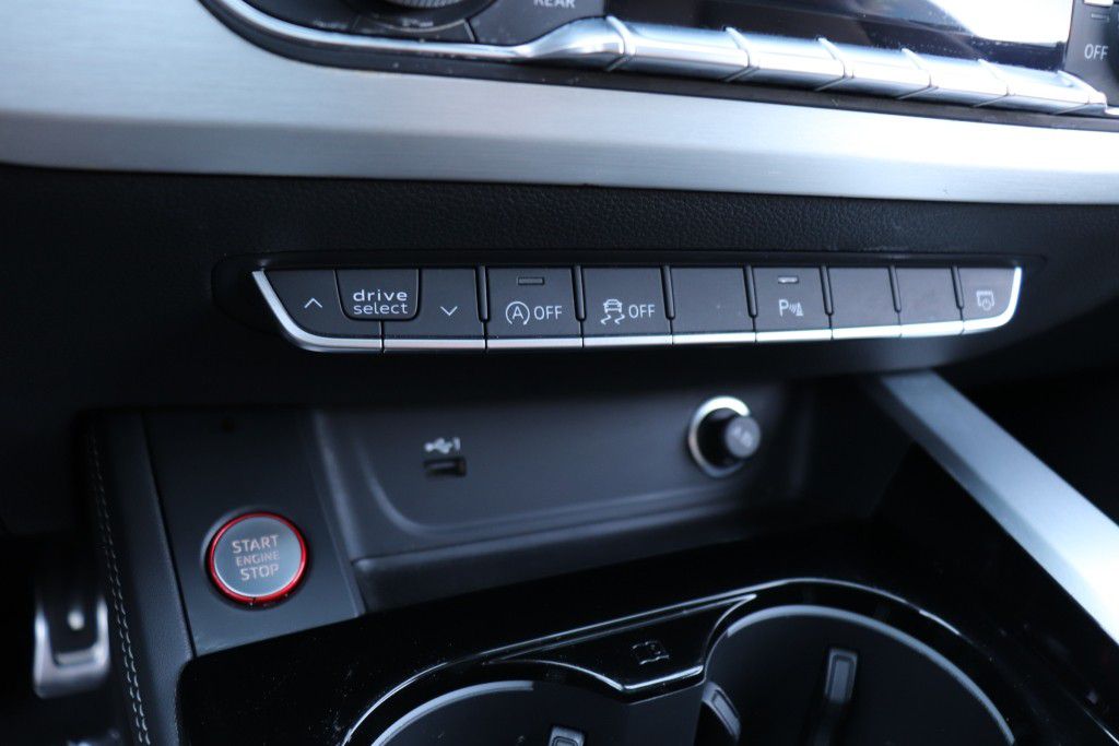 Photo 57 of this AUDI S5 PREMIUM PLUS
