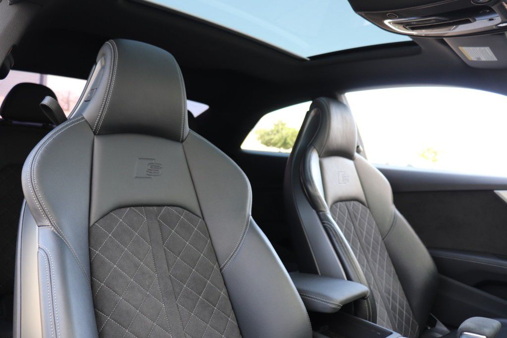 Photo 59 of this AUDI S5 PREMIUM PLUS