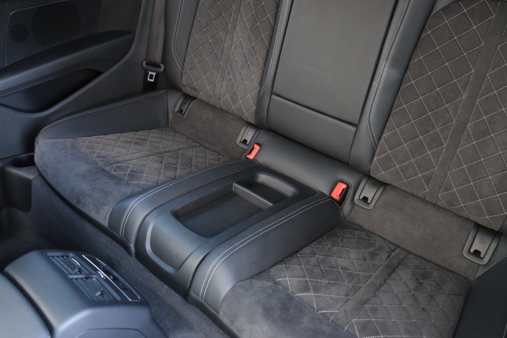Photo 65 of this AUDI S5 PREMIUM PLUS