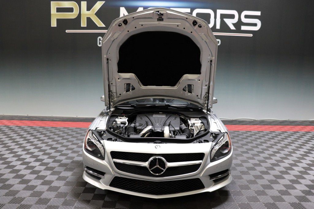 Photo 86 of this MERCEDES-BENZ SL550