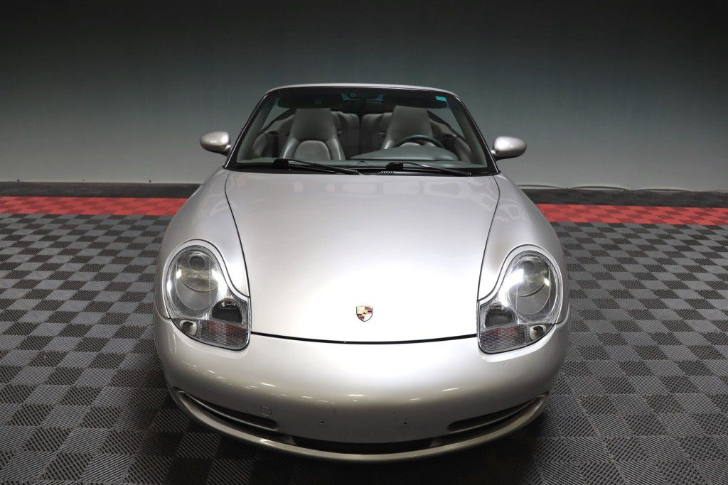 Photo 14 of this PORSCHE 911 CARRERA 2
