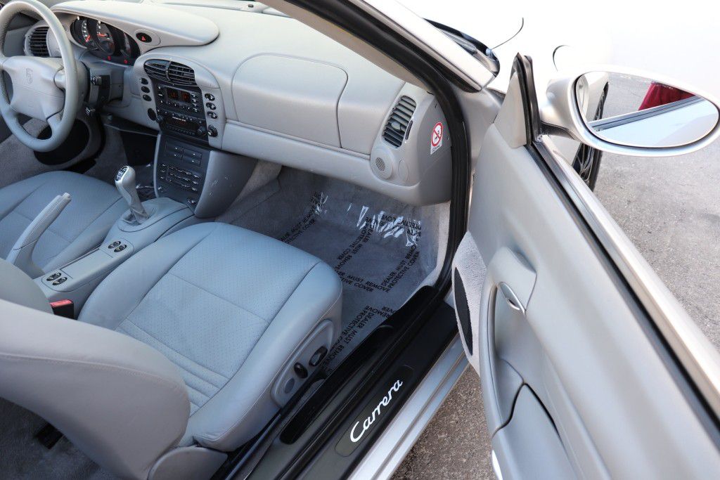 Photo 28 of this PORSCHE 911 CARRERA 2