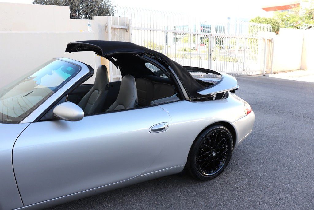 Photo 55 of this PORSCHE 911 CARRERA 2