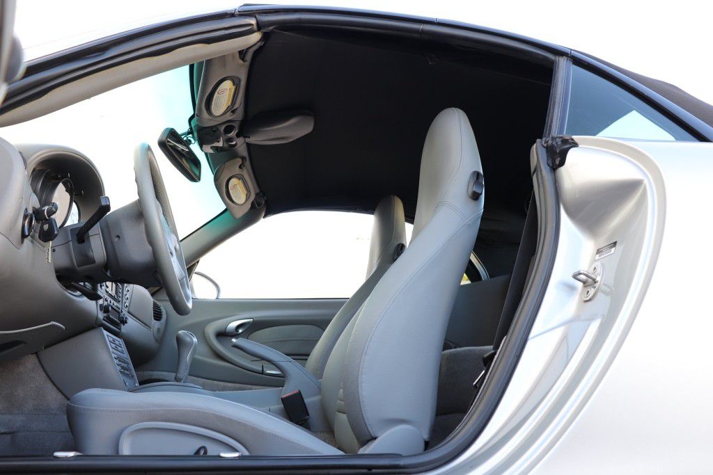Photo 56 of this PORSCHE 911 CARRERA 2