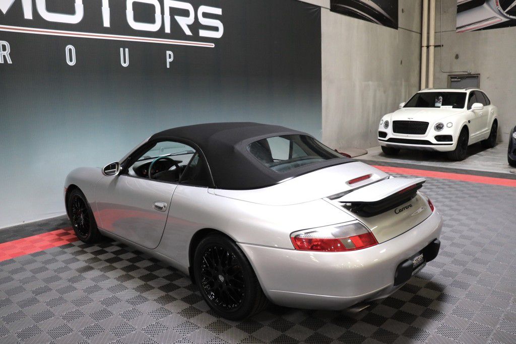 Photo 58 of this PORSCHE 911 CARRERA 2