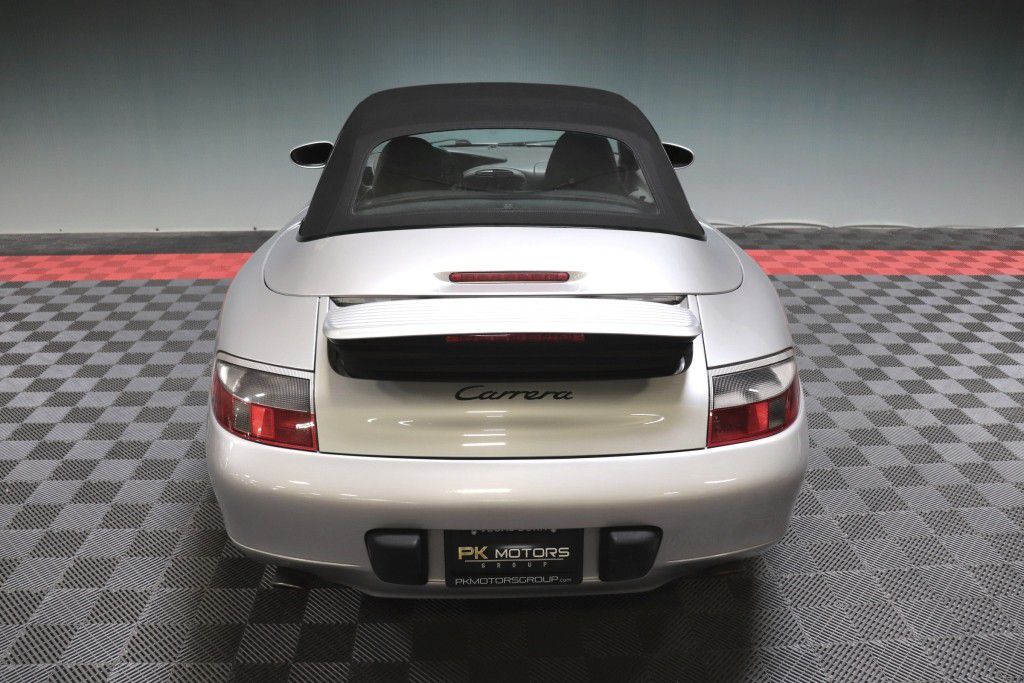 Photo 59 of this PORSCHE 911 CARRERA 2