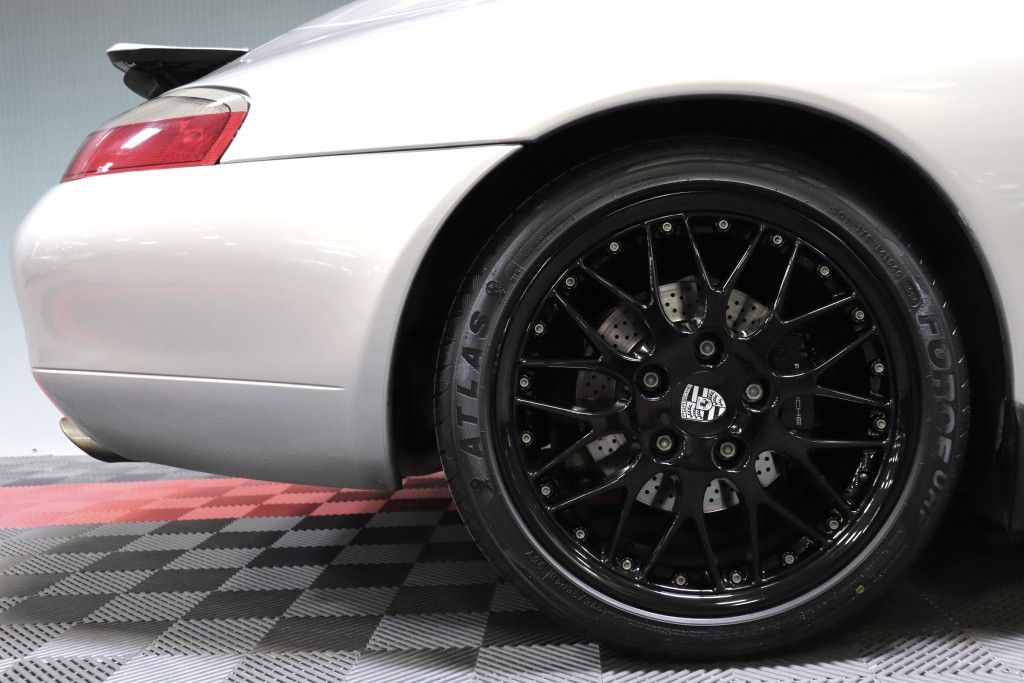 Photo 73 of this PORSCHE 911 CARRERA 2