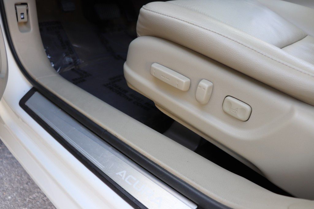 Photo 16 of this ACURA RDX TECHNOLOGY