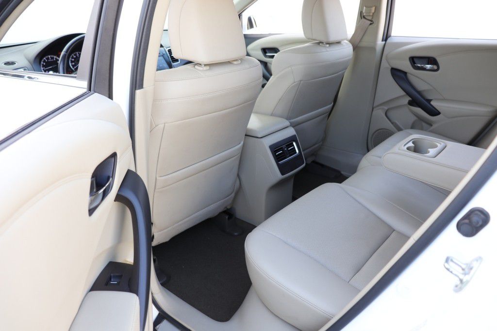 Photo 19 of this ACURA RDX TECHNOLOGY
