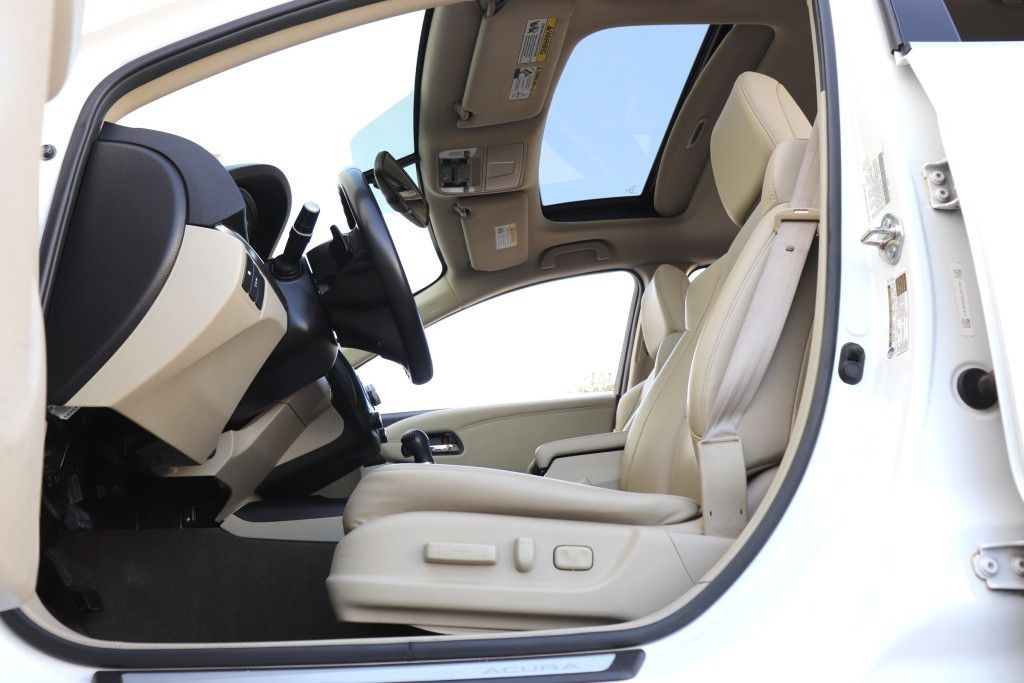 Photo 38 of this ACURA RDX TECHNOLOGY
