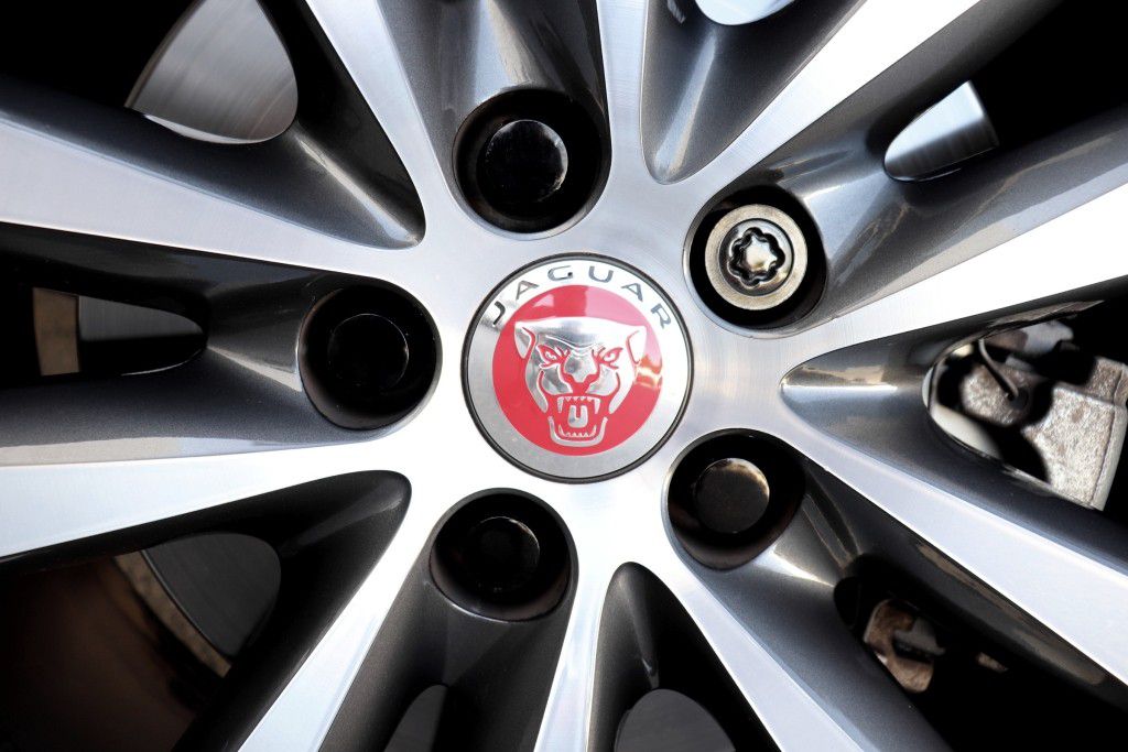 Photo 88 of this JAGUAR F-PACE S